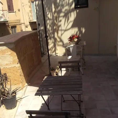 Guest house Charme In Centro - Tourist *