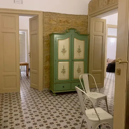 Πανσιόν Charme In Centro - Tourist