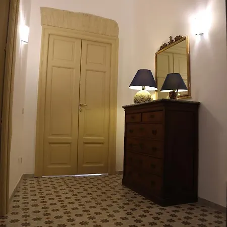 Charme In Centro - Tourist Πανσιόν 3*