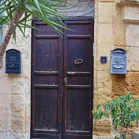 Charme In Centro - Tourist Πανσιόν